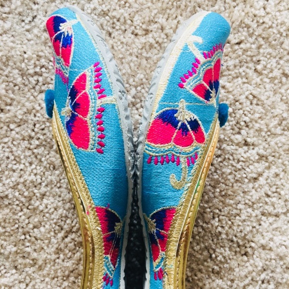 MOVING OUT In TWO WEEKS! HELP! Blue Umbrella Jutti - Picture 4 of 7